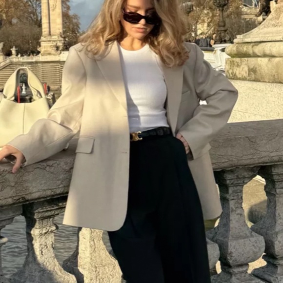 DISSH White Blazer - Picture 3 of 9